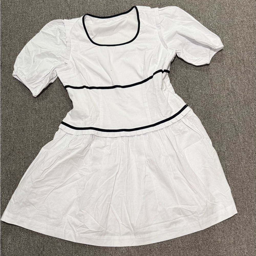 COMMENSE White Dress with Black Trim